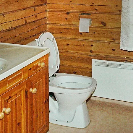 Hébergement de vacances Four-bedroom In 1 *