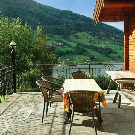 Four-bedroom In 1 Olden